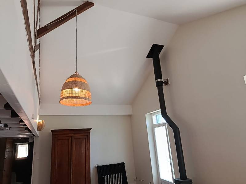 Pose de plafonds et doublage en placo dans une maison rénovée à Marseille 13009